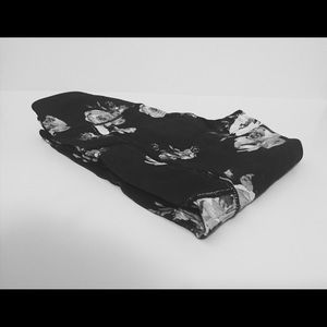 Rose Print Capri Legging